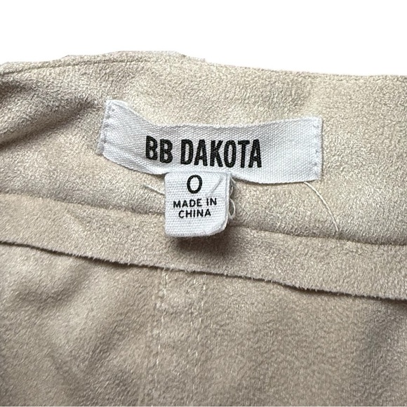 BB Dakota Womens Size 0 Alright Faux Suede Skirt Ivory Snap Button Powder Color - Picture 4 of 6
